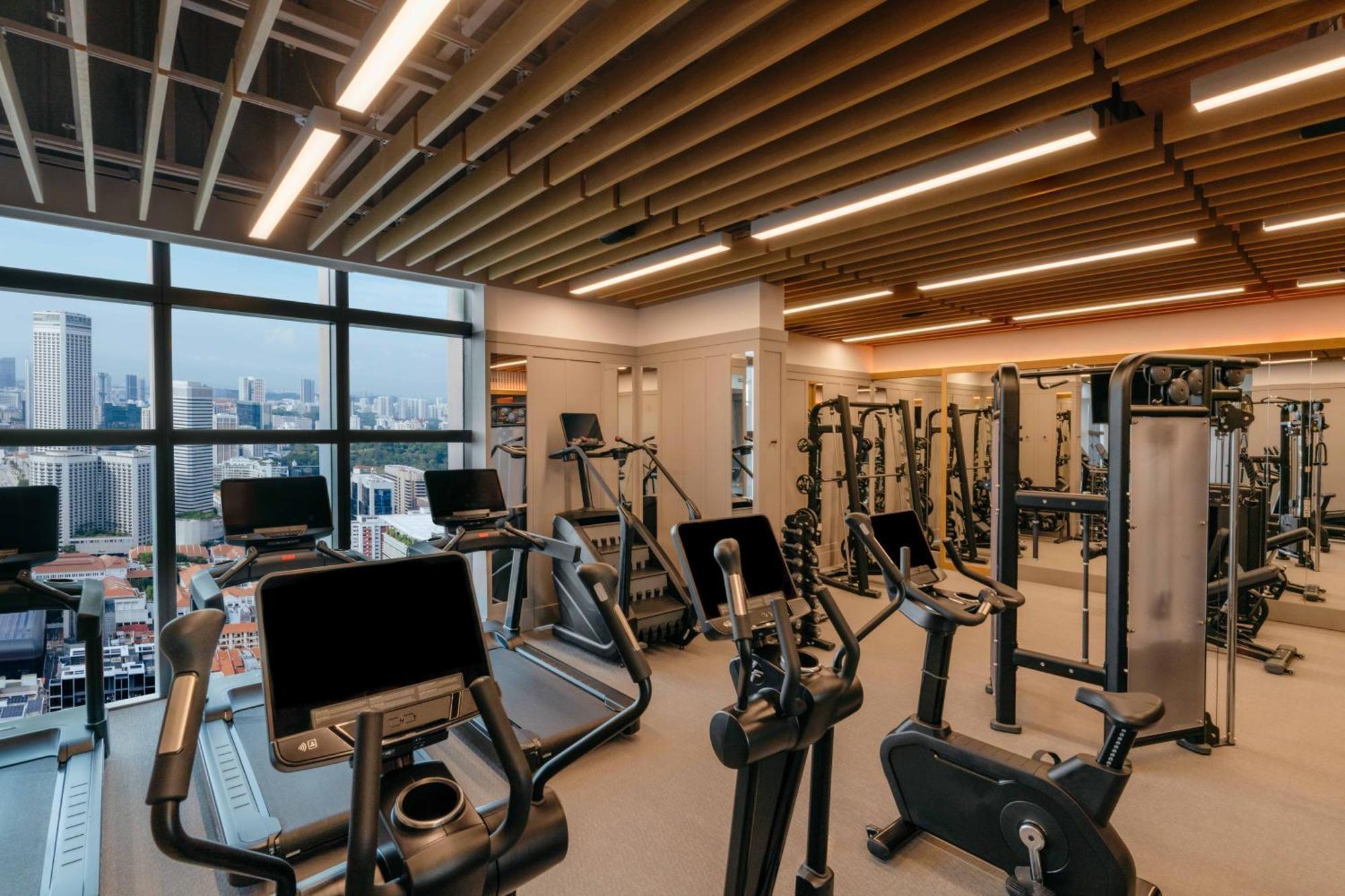 Andaz Singapore, By Hyatt Eksteriør billede The gym at the 1018